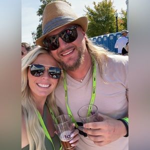 Meet your Posher, Becca